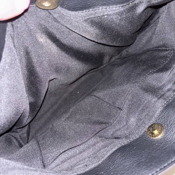 Liz Claiborne Black Tote with Gold Zipper - Picture 8 of 15